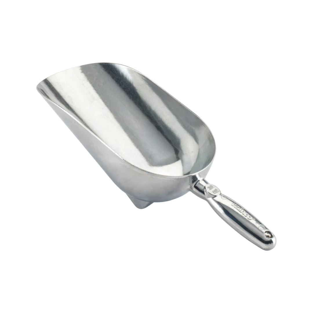 Winco® Aluminum Scoops with Stabilizing Feet – 12 oz. to 85 oz.