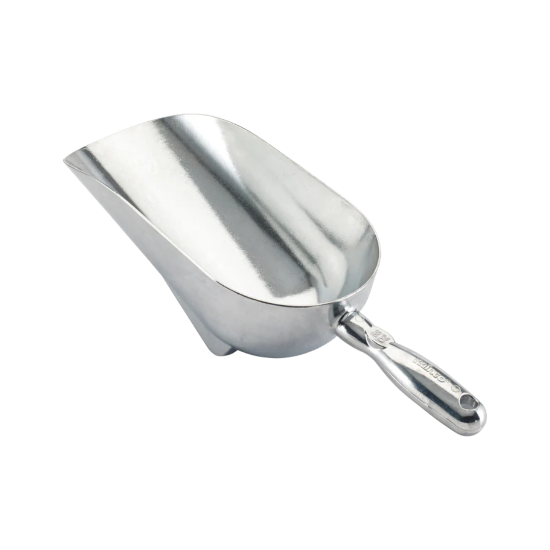Winco® Aluminum Scoops with Stabilizing Feet – 12 oz. to 85 oz.
