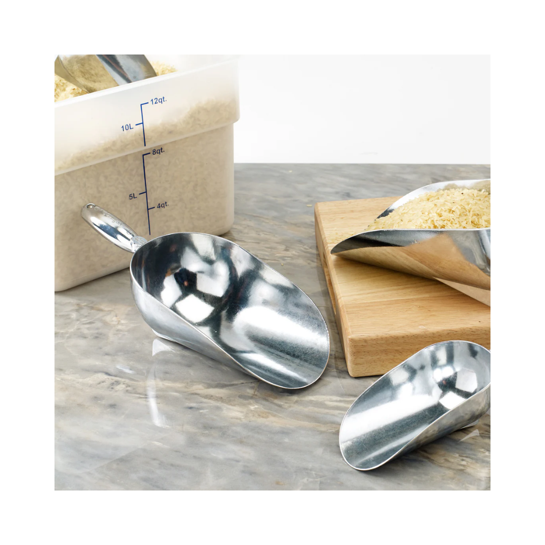Winco® Aluminum Scoops with Stabilizing Feet – 12 oz. to 85 oz.