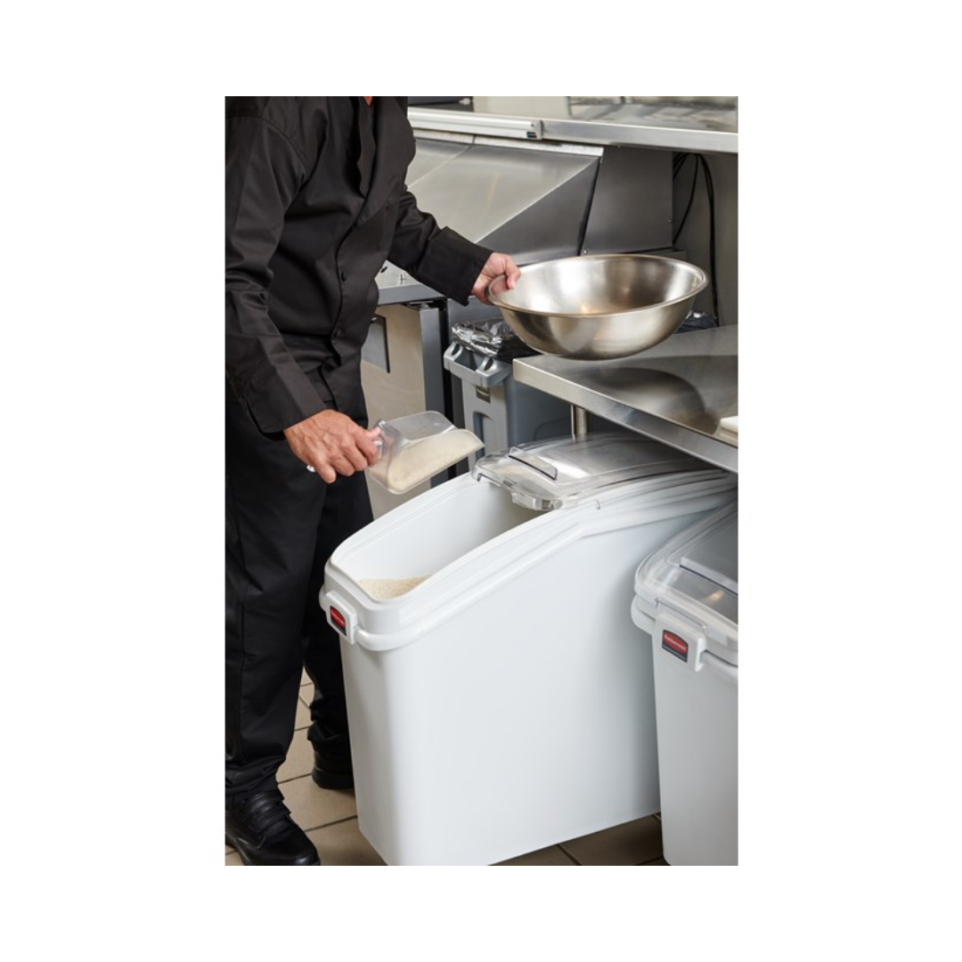Rubbermaid® Ingredient Bin – 2 3/4 cu ft, Slant Front