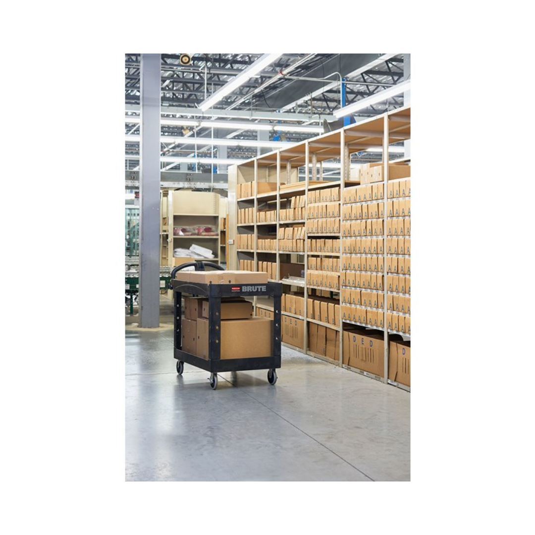 Rubbermaid® BRUTE Heavy-Duty Ergo Handle Utility Cart – Medium, Black, Lipped Shelf